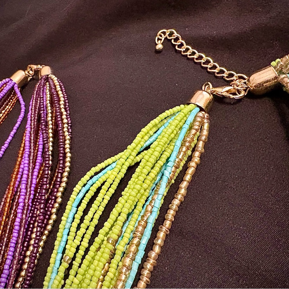 Multicolor Beaded Necklace Set - Picture 3 of 3
